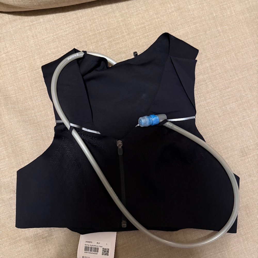 Lululemon Hydro Vest - L